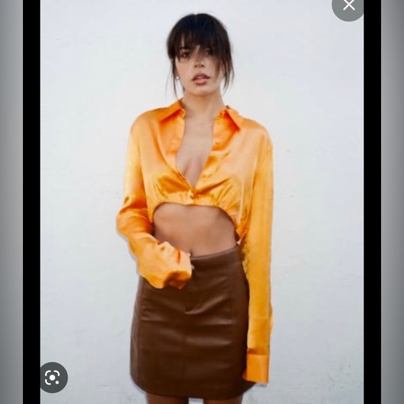 MEW Zara cropped satin shirt. - Picture 2 of 3